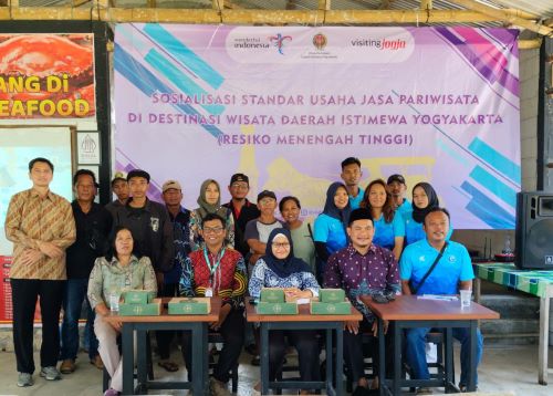 GIPI DIY dorong pelaku wisata terapkan standar keamanan melalui gerakan “Sadar Risiko, Siap Layanan” di Pantai Glagah, Kulon Progo. foto: Istimewa